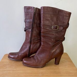 UGG Women's Chestnut Brown Pebbled Leather Heeled Boots, Size 8